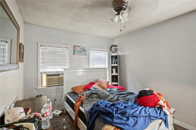 720 E 82nd Street, Los Angeles, CA 90001