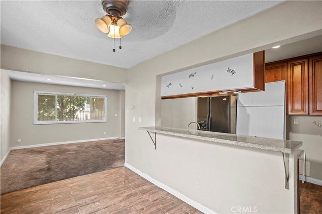 720 E 82nd Street, Los Angeles, CA 90001