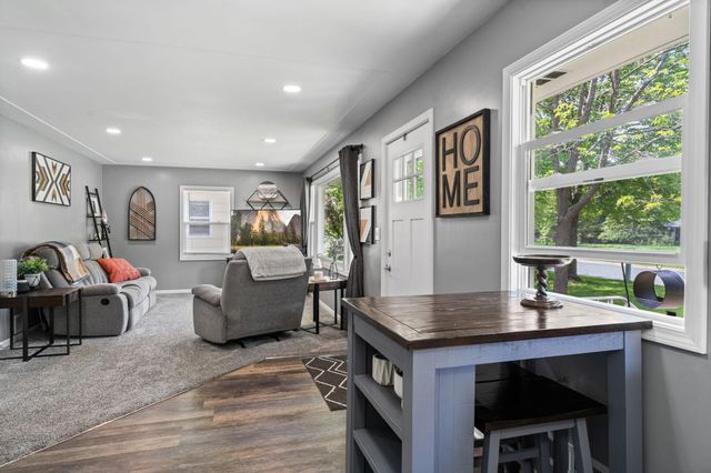 710 Cypress Street S, Cambridge, MN 55008