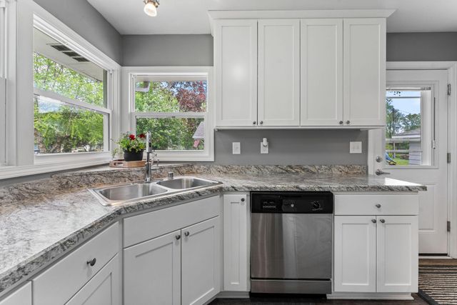 710 Cypress Street S, Cambridge, MN 55008