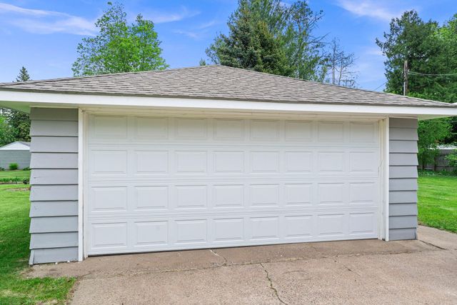 710 Cypress Street S, Cambridge, MN 55008