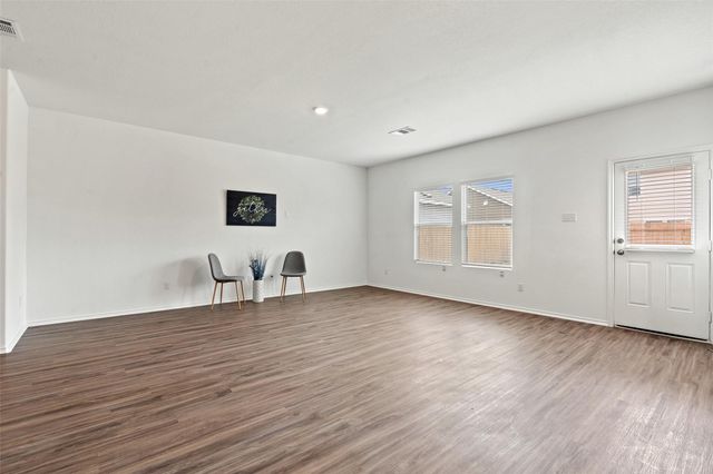 520 Gabbro GDNS, Maxwell, TX 78656