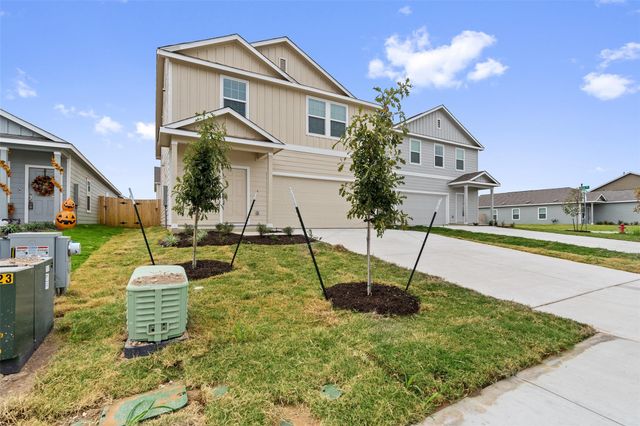 520 Gabbro GDNS, Maxwell, TX 78656