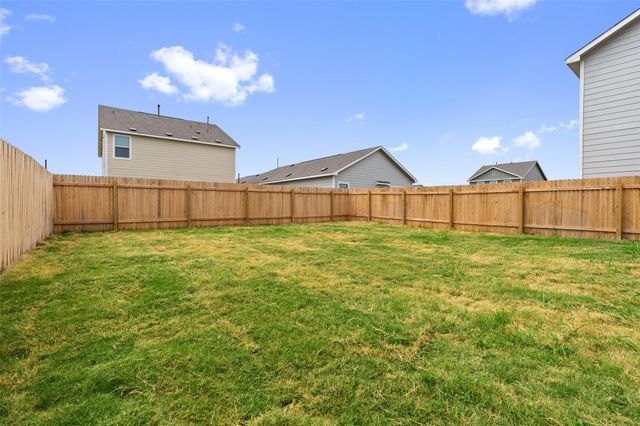 520 Gabbro GDNS, Maxwell, TX 78656