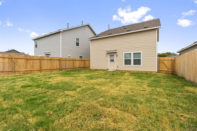 520 Gabbro GDNS, Maxwell, TX 78656