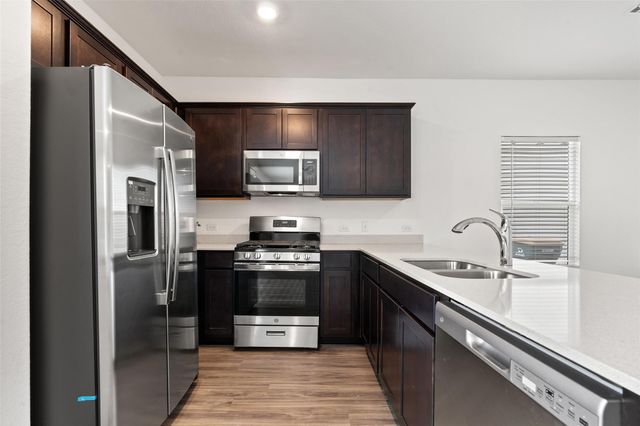 520 Gabbro GDNS, Maxwell, TX 78656