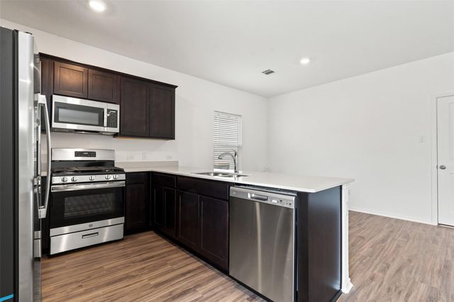 520 Gabbro GDNS, Maxwell, TX 78656