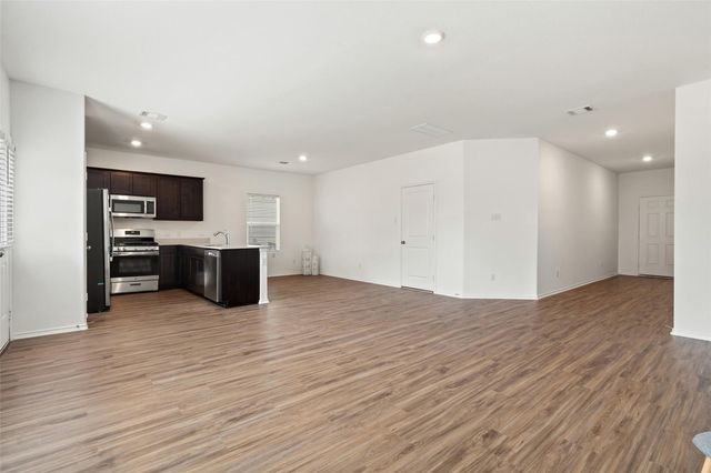 520 Gabbro GDNS, Maxwell, TX 78656