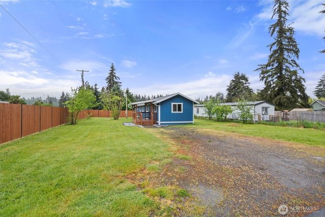 18011 Jordan St, Rochester, WA 98579