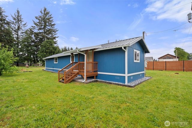 18011 Jordan St, Rochester, WA 98579