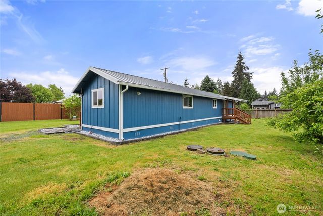 18011 Jordan St, Rochester, WA 98579