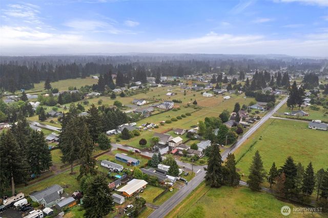 18011 Jordan St, Rochester, WA 98579