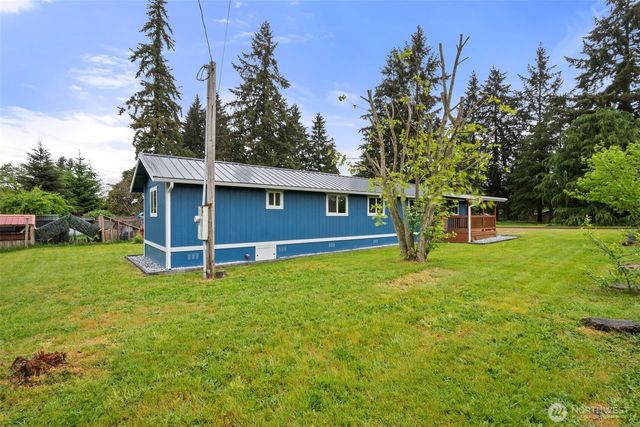 18011 Jordan St, Rochester, WA 98579