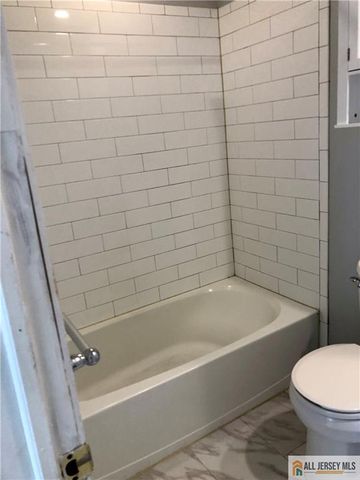 244 Crosspointe Drive 244, East Brunswick, NJ 08816