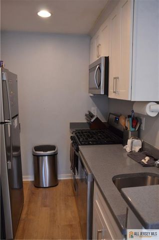 244 Crosspointe Drive 244, East Brunswick, NJ 08816