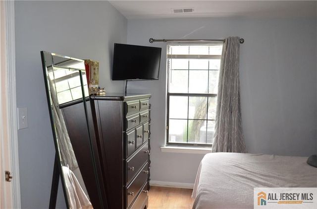 244 Crosspointe Drive 244, East Brunswick, NJ 08816