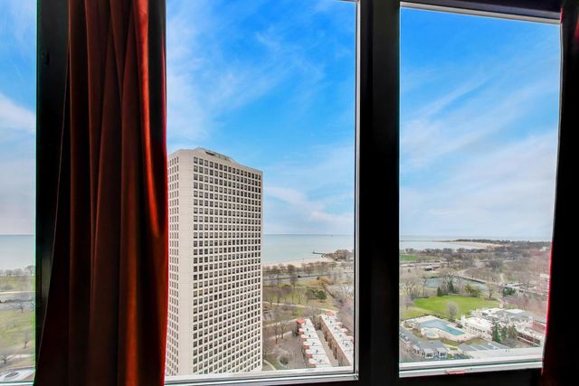 5320 N Sheridan Road 2507, Chicago, IL 60640