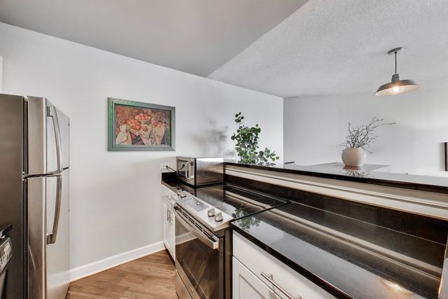 5320 N Sheridan Road 2507, Chicago, IL 60640