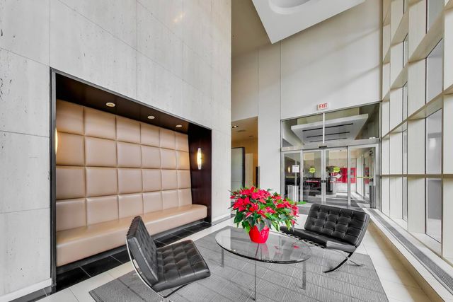 5320 N Sheridan Road 2507, Chicago, IL 60640