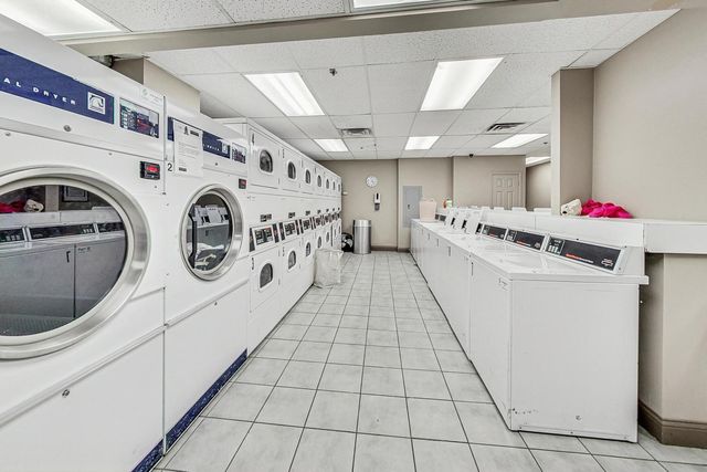 5320 N Sheridan Road 2507, Chicago, IL 60640