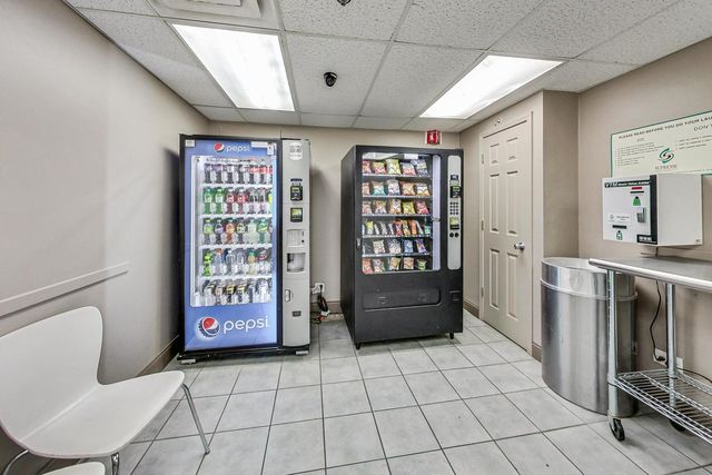 5320 N Sheridan Road 2507, Chicago, IL 60640