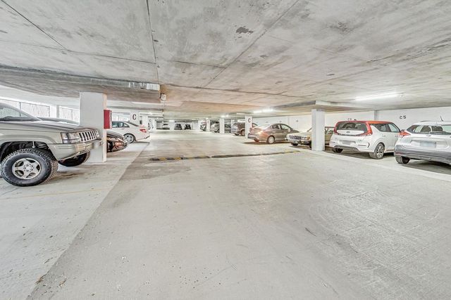 5320 N Sheridan Road 2507, Chicago, IL 60640