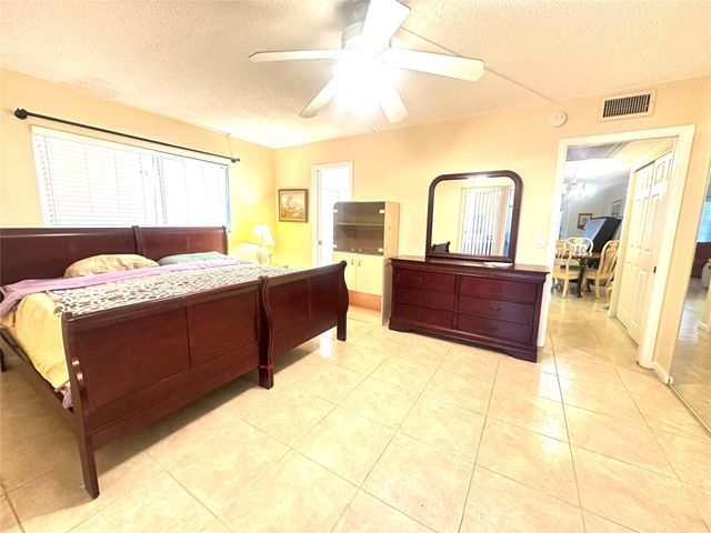 489 Tilford 489, Deerfield Beach, FL 33442