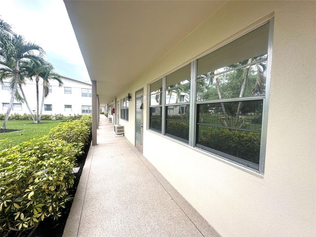 489 Tilford 489, Deerfield Beach, FL 33442