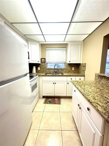 489 Tilford 489, Deerfield Beach, FL 33442