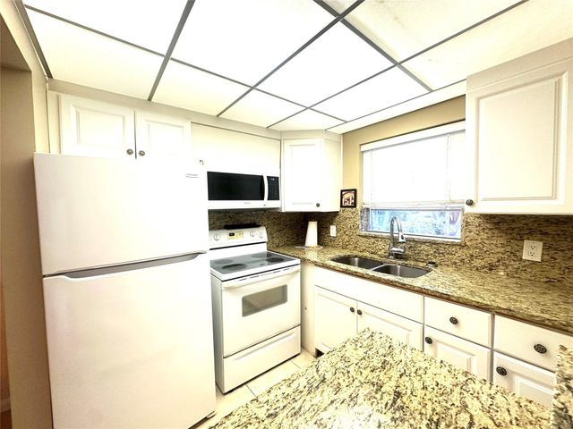 489 Tilford 489, Deerfield Beach, FL 33442