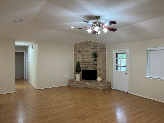 3706 Luton Park Drive, Houston, TX 77082