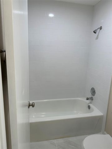 3706 Luton Park Drive, Houston, TX 77082