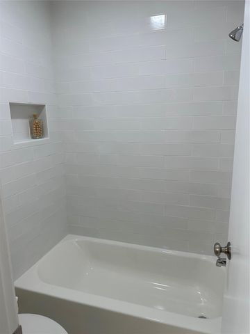 3706 Luton Park Drive, Houston, TX 77082