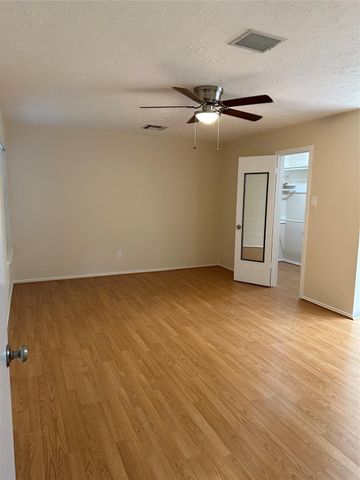 3706 Luton Park Drive, Houston, TX 77082