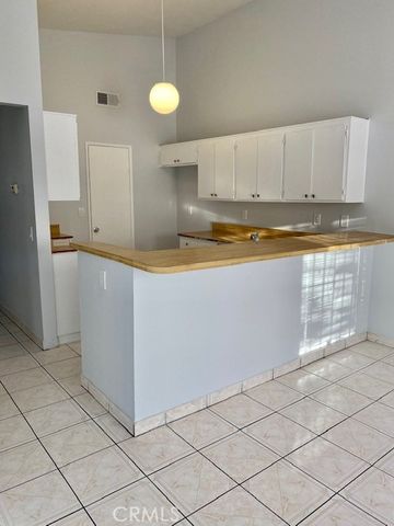 5640 Sexton Lane, Riverside, CA 92509