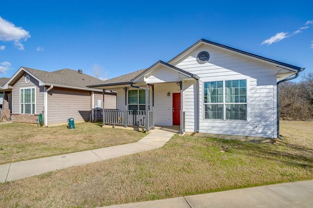 723 Hometown Village Court, Joshua, TX 76058