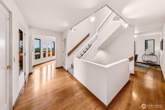 1259 23rd Avenue E, Seattle, WA 98112