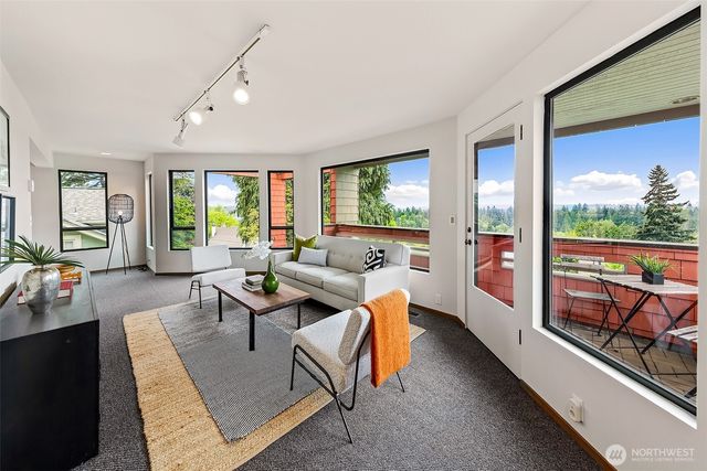 1259 23rd Avenue E, Seattle, WA 98112
