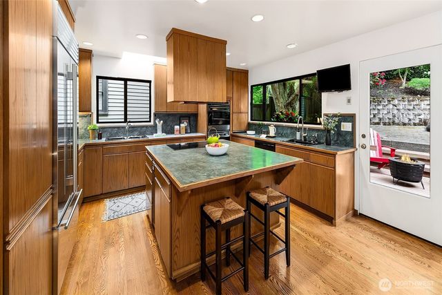 1259 23rd Avenue E, Seattle, WA 98112
