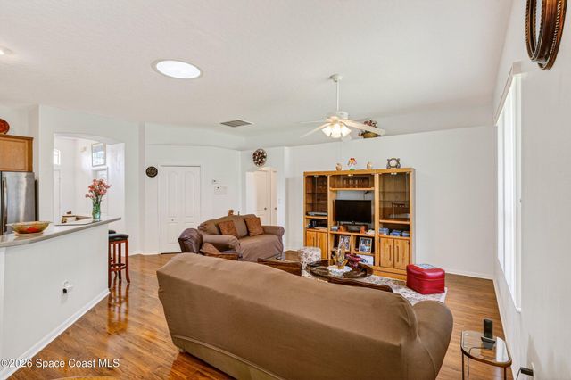 785 SE Parsons Circle SE, Palm Bay, FL 32909