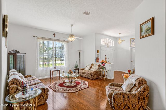 785 SE Parsons Circle SE, Palm Bay, FL 32909