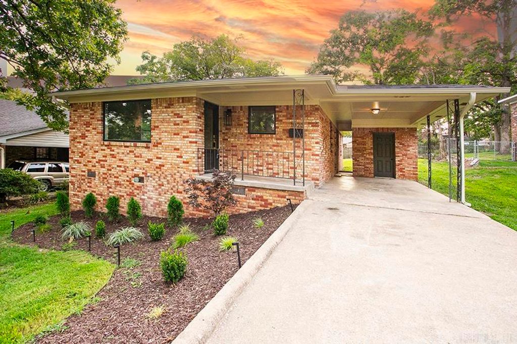 1020 N Hughes Street, Little Rock, AR 72207