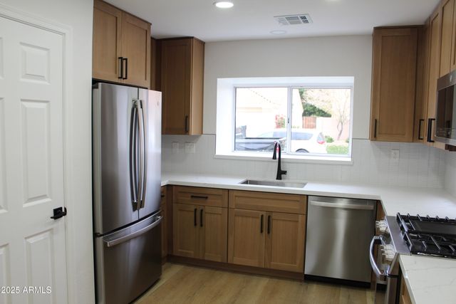 2134 W PENINSULA Circle, Chandler, AZ 85248