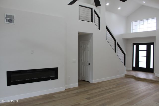 2134 W PENINSULA Circle, Chandler, AZ 85248