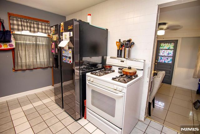 78 Dudley Drive, Bergenfield, NJ 07621