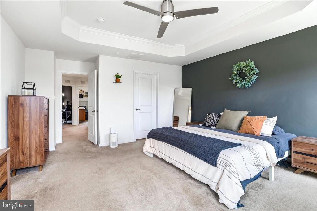 Image 22 of property listing at 5923 LEBEN DR, Frederick, MD 21703