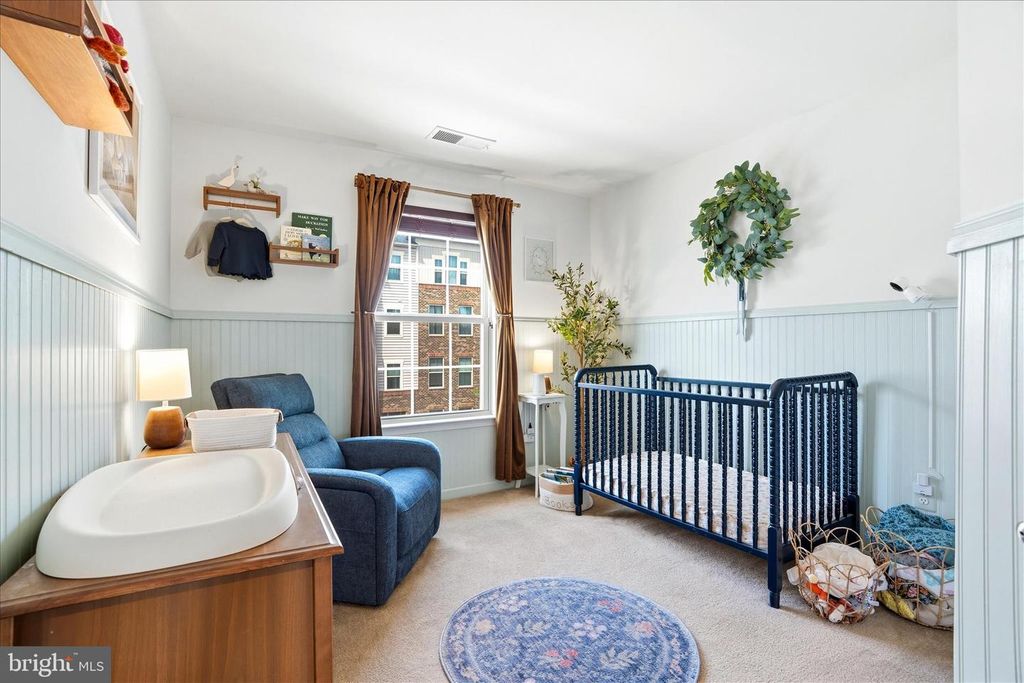 Image 26 of property listing at 5923 LEBEN DR, Frederick, MD 21703