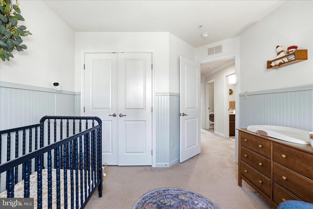 Image 27 of property listing at 5923 LEBEN DR, Frederick, MD 21703