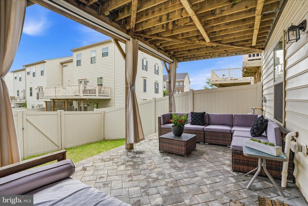 Image 38 of property listing at 5923 LEBEN DR, Frederick, MD 21703