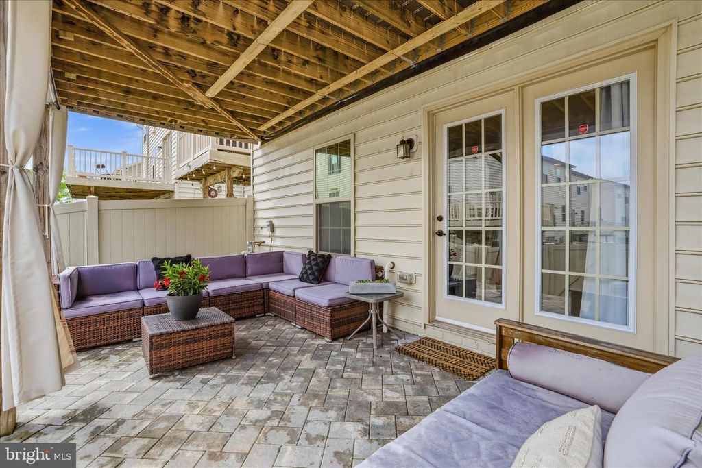 Image 39 of property listing at 5923 LEBEN DR, Frederick, MD 21703